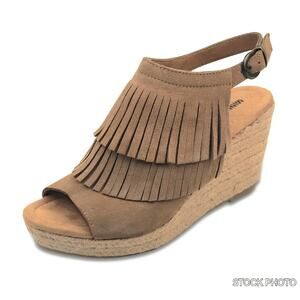 Minnetonka Women's Ashley Wedge Sandal - Tan Suede Fringe - Size 8